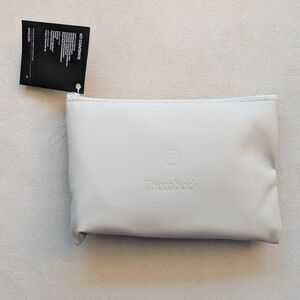 Therabody x United Vegan Leather amenity kit